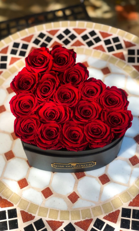 Czerwone Wieczne Róże Czarny Flowerbox Serce