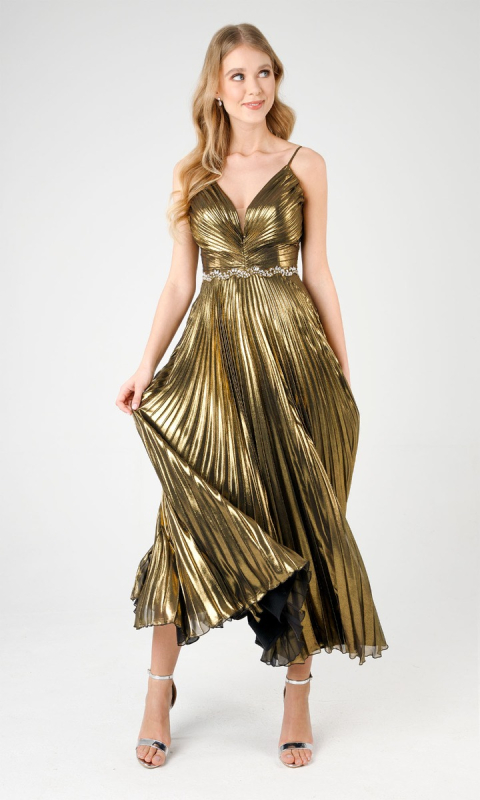 Plisowana złota sukienka z ozdobnym paskiem 